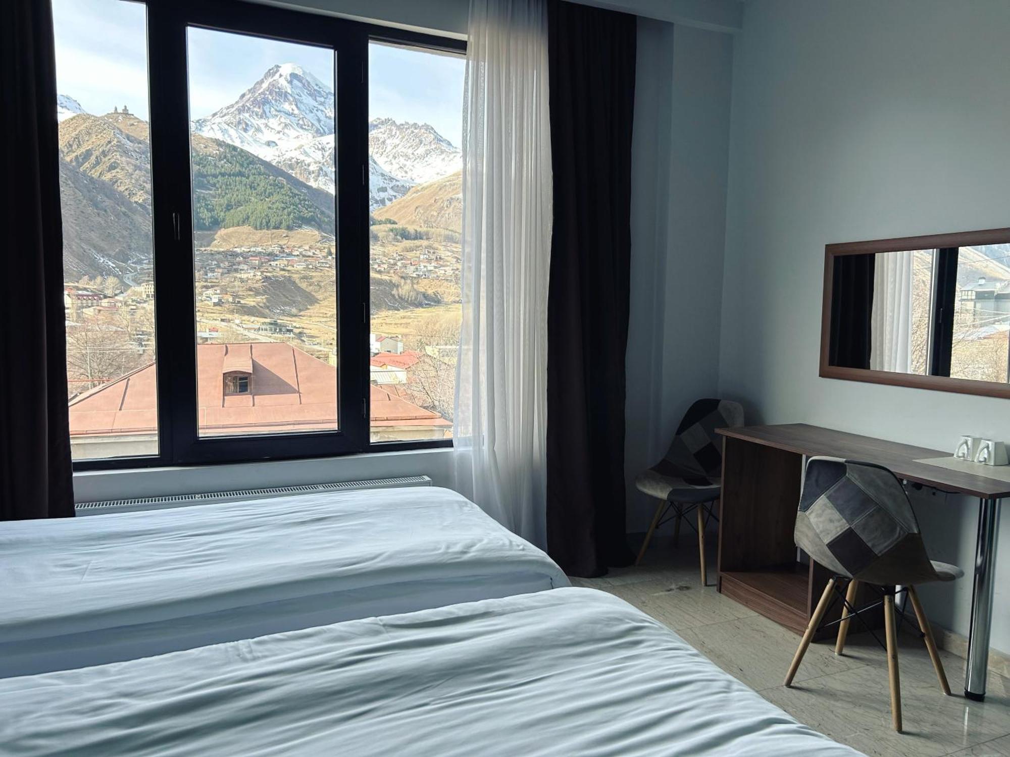 Shushabandi Kazbegi Hotel Buitenkant foto
