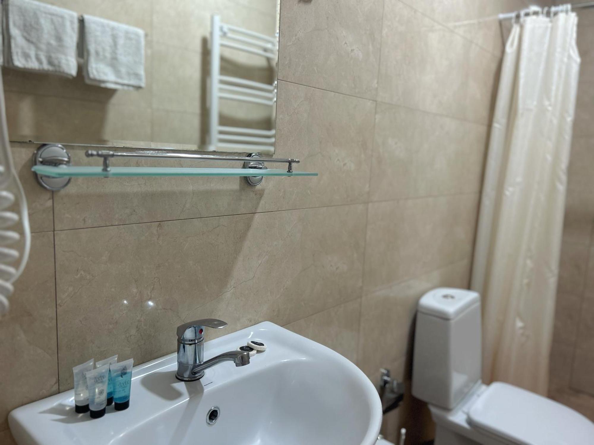 Shushabandi Kazbegi Hotel Buitenkant foto